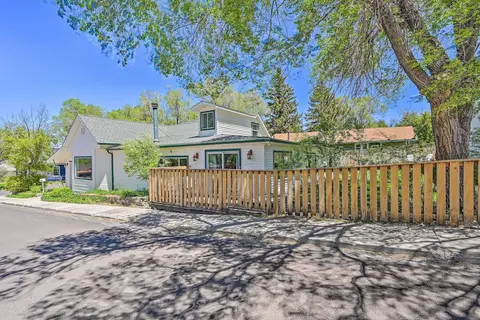 Stylish Basecamp 6850' Near Downtown Williams!