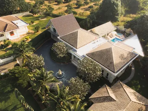 IvyRich Pool Villa Chiang Mai