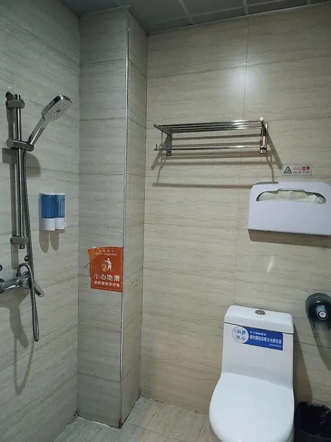 Biancheng International Youth Hostel