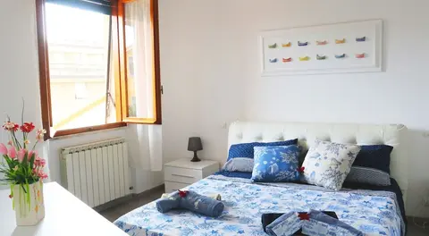 Apartment in Liguria With Side sea Views