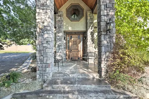 Luxurious Cedar City Getaway: 32 Mi to Brian Head!