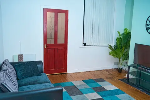 2dbed Close to Etihad, Coop Live, Manchester