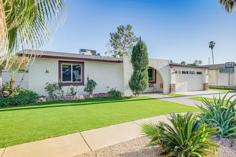 Mesa Home w/ Community Pools: Pets Welcome!