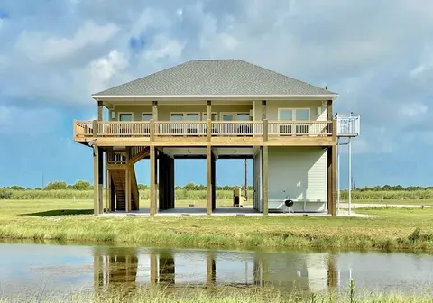 Dark Side Of The Dune 4 Bedroom Home by RedAwning