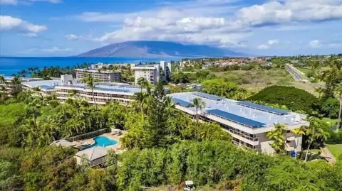 Signature Residences at Maui Banyan