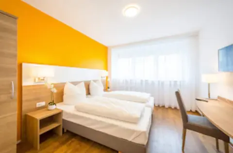 Hotel S16