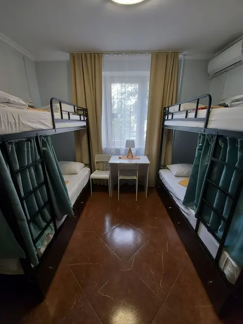 Christal - Hostel
