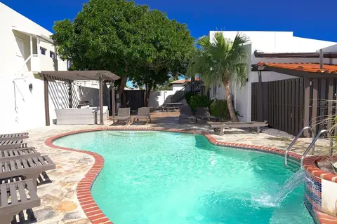 Large Villa-pool-6 Room-sleeps 14-nearby Marriott