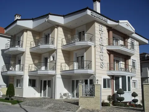 Kyknos De Luxe Hotel