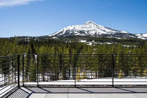 232 Lakelodge 3 Bedroom Condo by Moonlight Basin Lodging