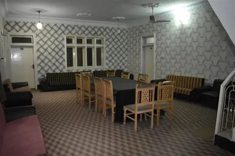 Royal Inn Guest House