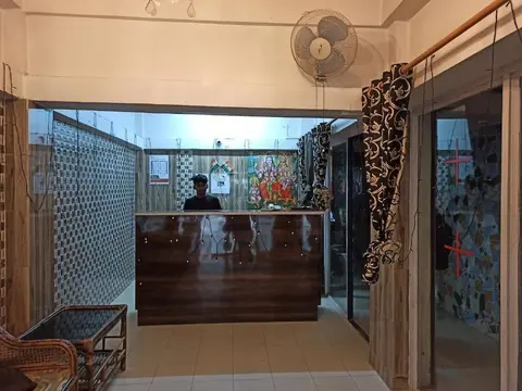 Hotel TLB Palace