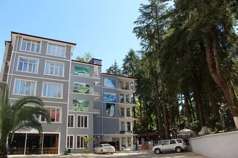 Hulus Hotel