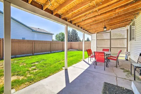 Idaho Falls Townhome ~ 5 Mi to Tauthaus Park!