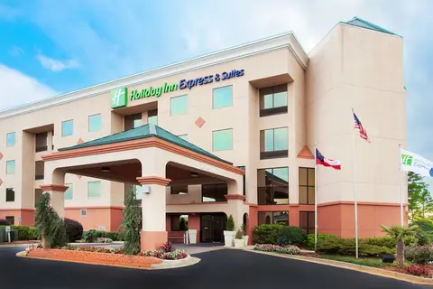 Holiday Inn Express Hotel & Suites by IHG