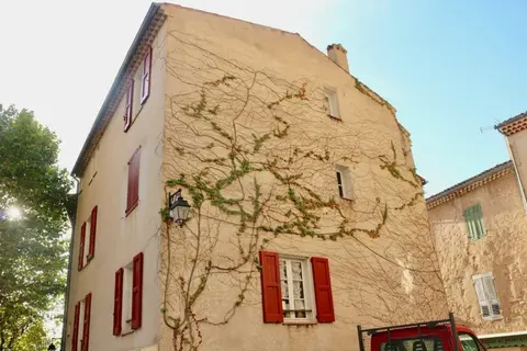 L'Escalo