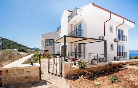 Kaş Eylül Suit Apart