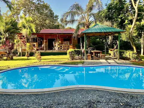 Uvita Oasis Retreat with Villa Cabins and Apartment