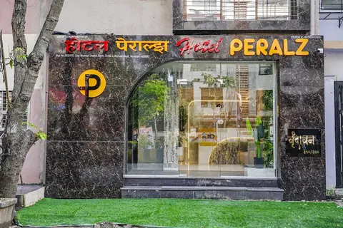 Fabhotel Peralz