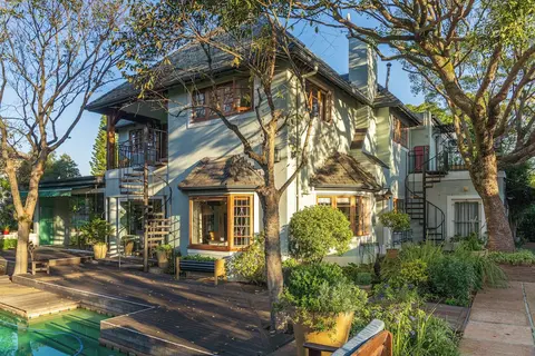 Hedge House