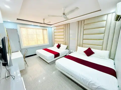 Hotel Manish International