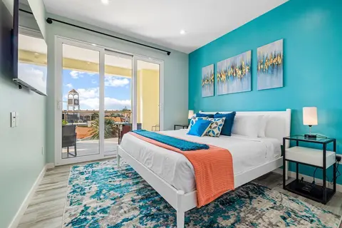 Oceanside Luxury The Cove Palm Beach 2BR 2 5BA