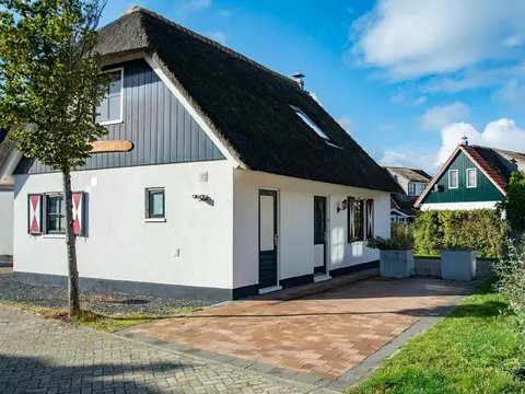 Amicable Villa With Whirlpool
