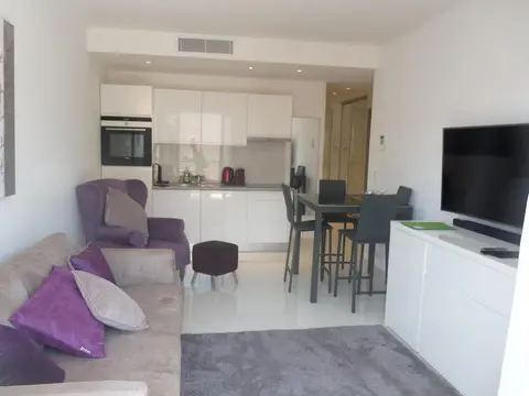 Two Bedroom Apartment Next to the Croisette in Cannes a Short Walk to the Palais des Festivals - 1961