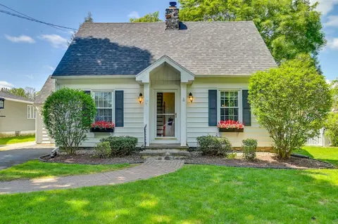 Pet-friendly Gloversville Cottage Near Golf Course