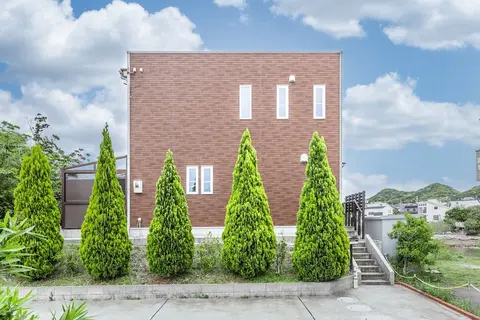 Shirahama House