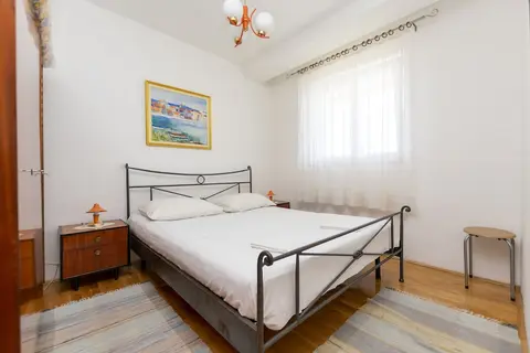 Apartments Mirjana