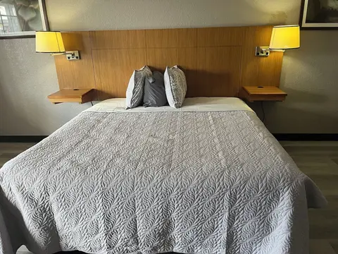 GO2 Inn & Suites by Relianse