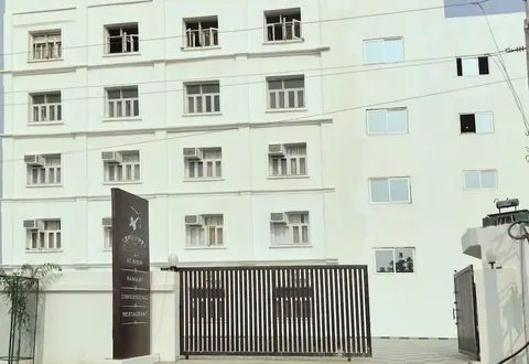 Hotel Ram Janki Palace