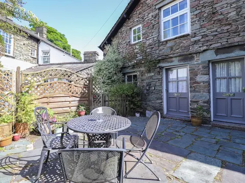 Bakers Yard Cottage