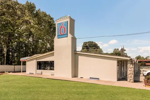 Motel 6 Newport News, VA