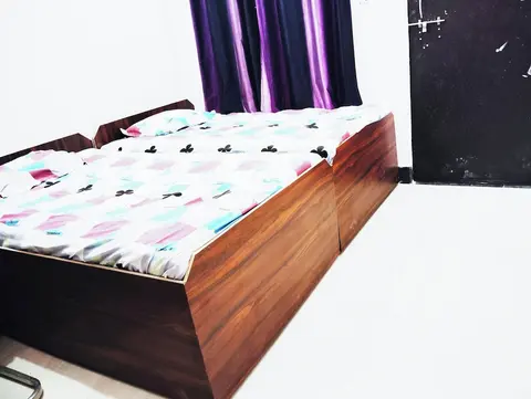 Hotel Ramashish Kutir
