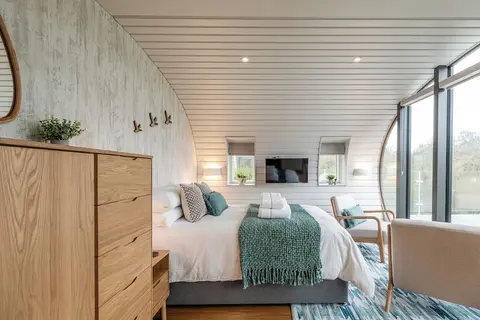 Stunning EcoRetreat Pods in Old Chalford
