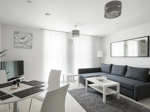 Central View Apartment