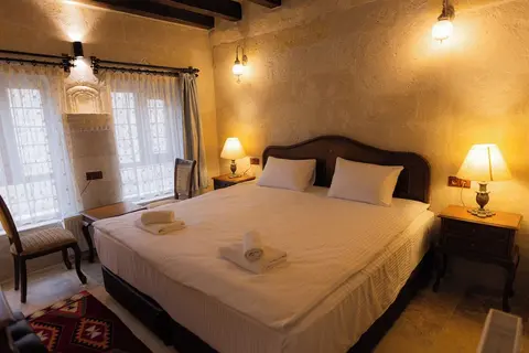 Memory Cave House