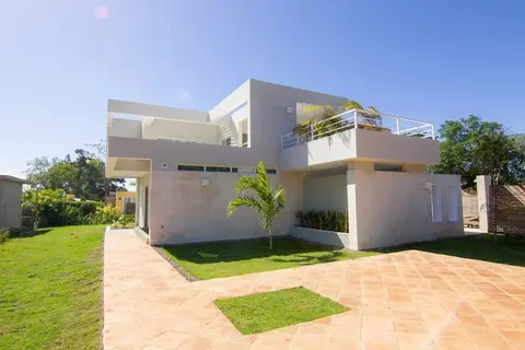 Cozy and Charming two Bedroom Villa
