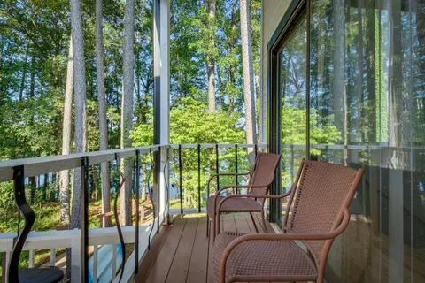 Waterfront Lake Hartwell Vacation Rental w/ Dock!