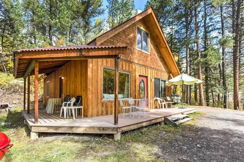 'marble Hideaway' Cabin w/ Mountain Views + Deck!