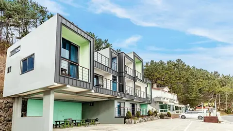 Youngduk Cube Pension