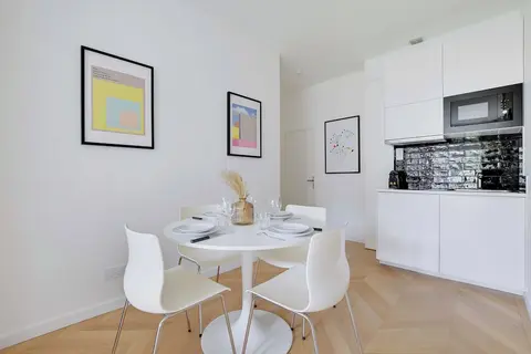 Apartment for 4 Person in Nanterre