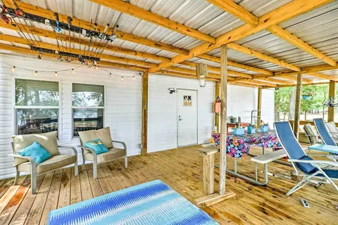 Home on Jordan Lake w/ Shared Dock & Boat Slip!