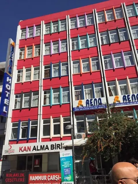 Renq Hotel