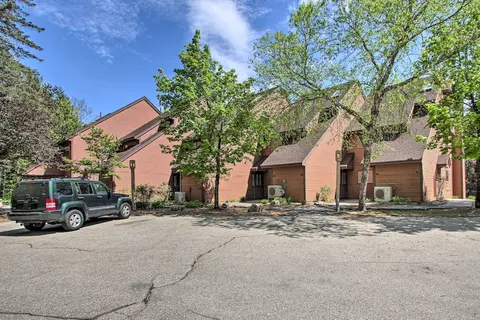 Cozy Jackson Condo w/ Mtn Views & Pool Access!