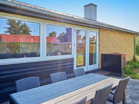 6 Person Holiday Home in Ronne-by Traum