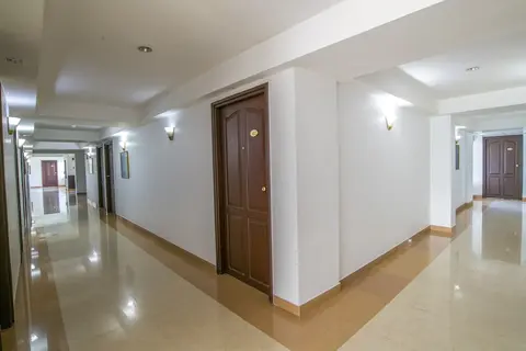 Golf View Hotel & Suites