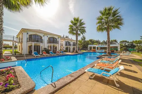 Hotel Serena Dream